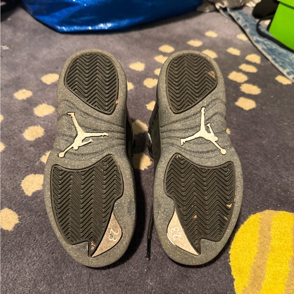 Little Kid's Jordan 12 Retro Utility Black/Black-Bright Crimson - Picture 4 of 6